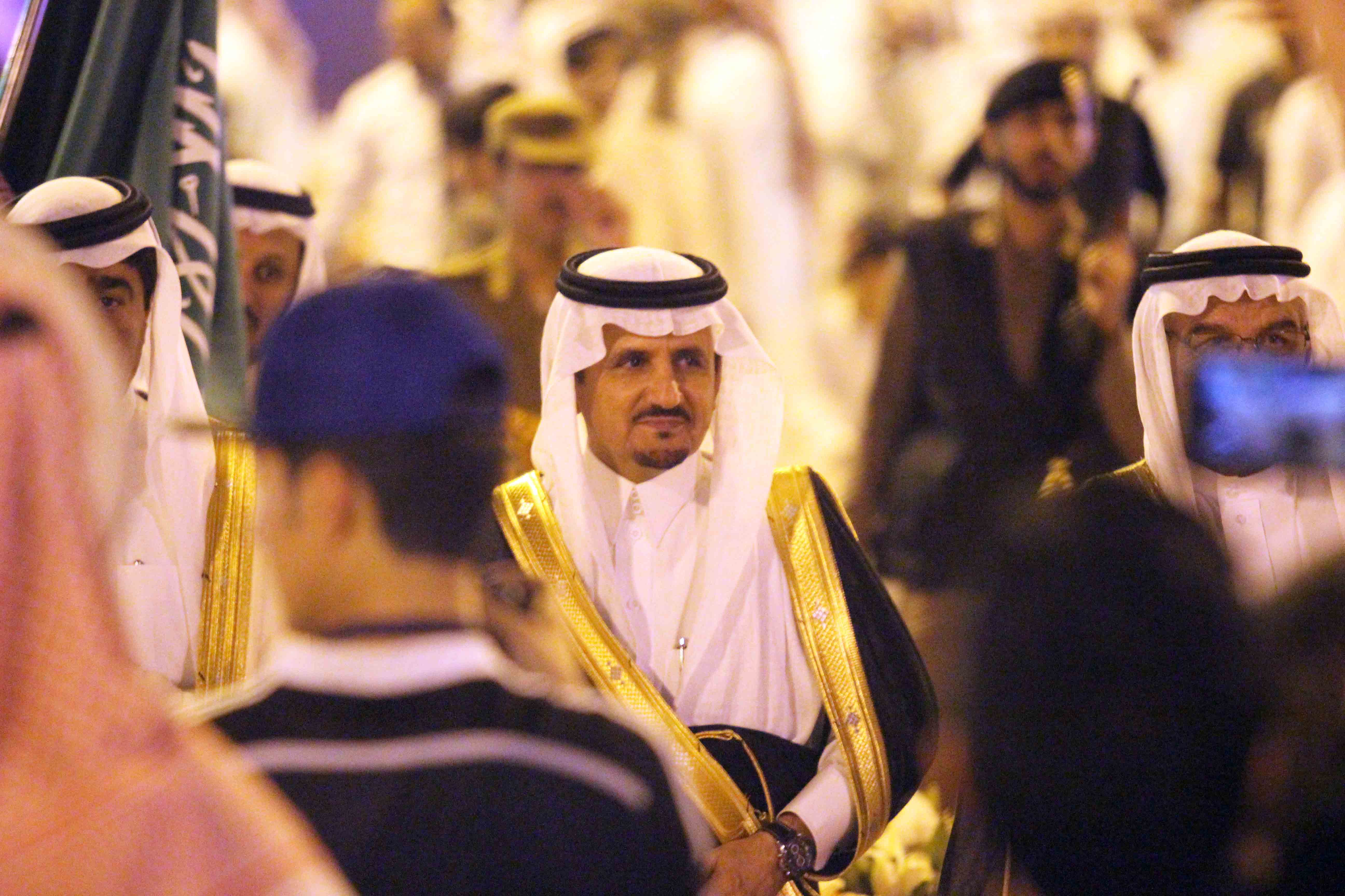 العطيشان يُدشن فعاليات العيد بحفر الباطن وسط حضور جماهيريّ صحيفة العطيشان يُدشن فعاليات العيد بحفر الباطن وسط حضور جماهيريّ صحيفة