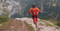 1408553301728_wps_2_Base_jumper_dmvidpics_201