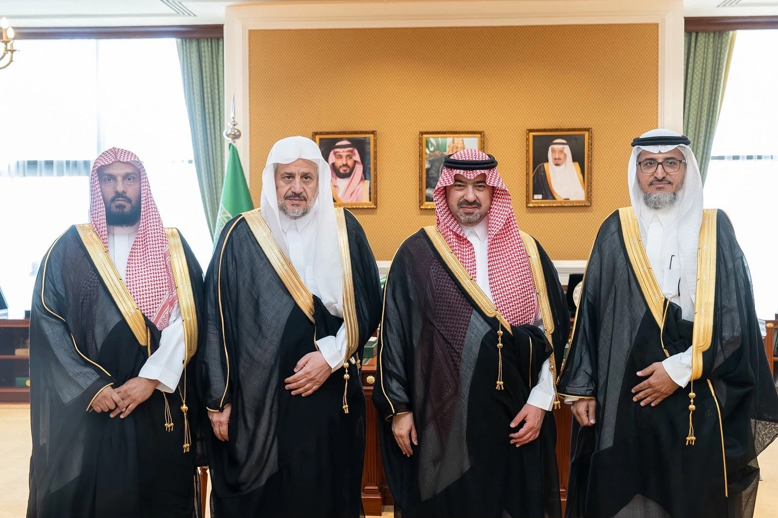 نائب أمير تبوك يدشن حملة «الولاء والانتماء» لوزارة الداخلية