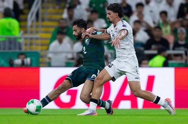 السعودية تفوز على العراق بثنائية وتتصدر مجموعتها في خليجي 27 