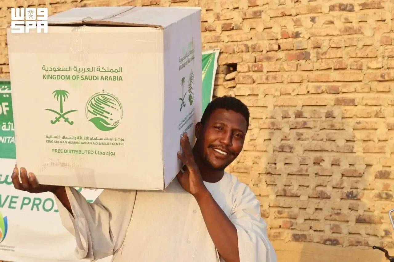 سلمان للإغاثة يوزع 500 حقيبة إيوائية في محلية ربك بالسودان