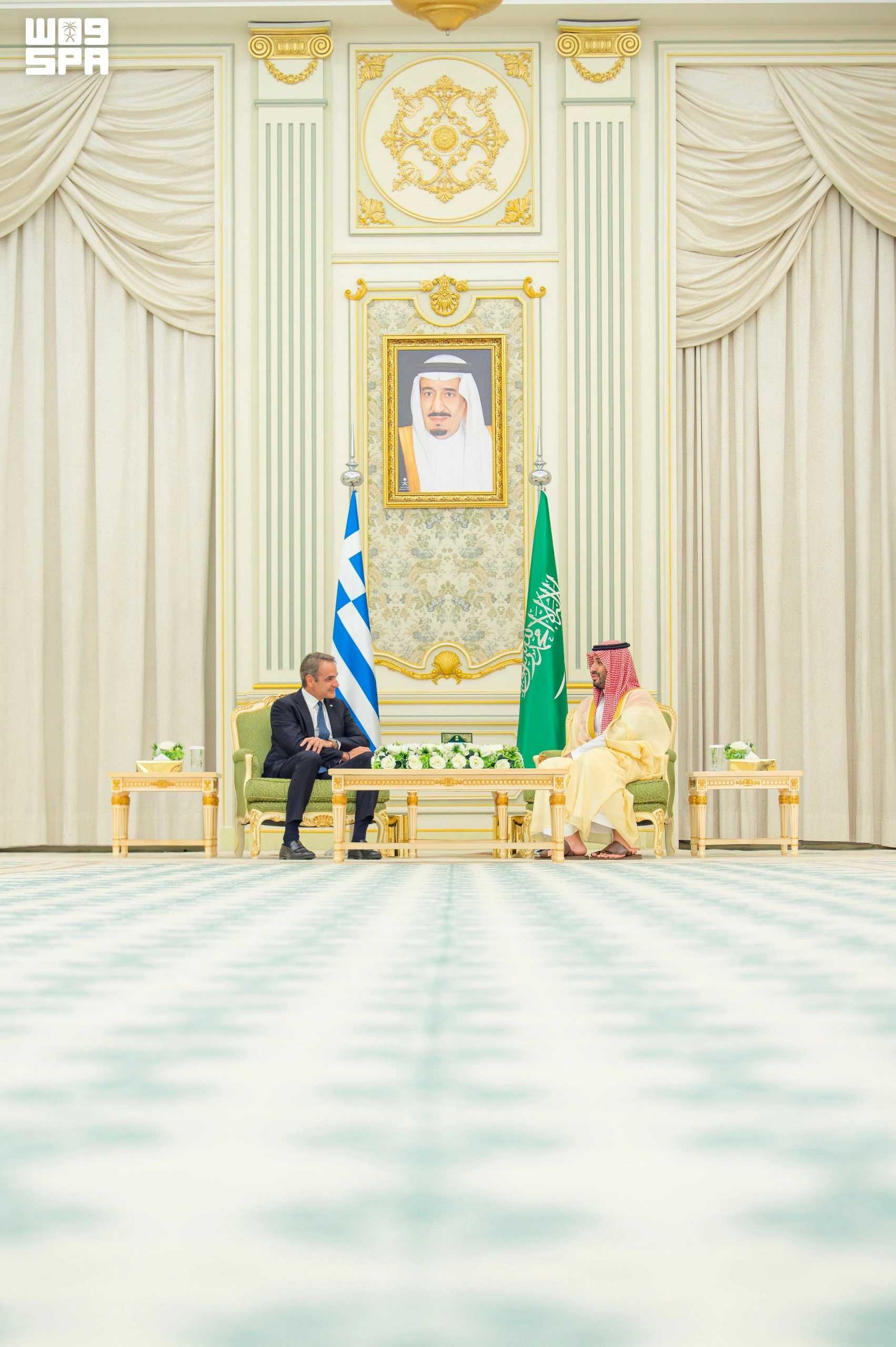 ولي العهد يستقبل رئيس وزراء الجمهورية الهيلينية ويعقدان جلسة مباحثات رسمية