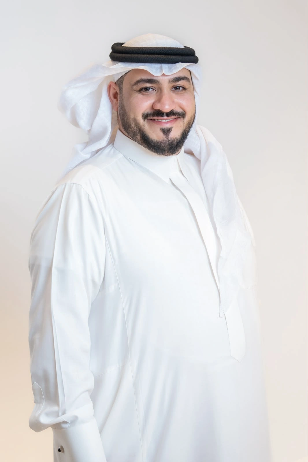عزٌّ بطبعنا.. حكاية وطن بين أصالة الماضي وطموح المستقبل