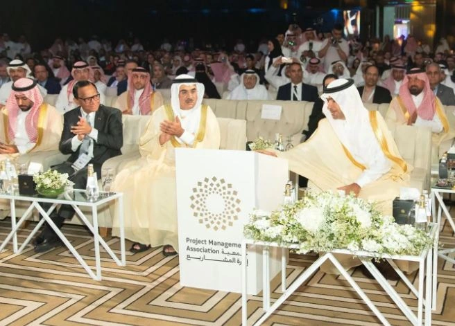وزير البلديات والإسكان يفتتح أعمال المنتدى العالمي لإدارة المشاريع 2026