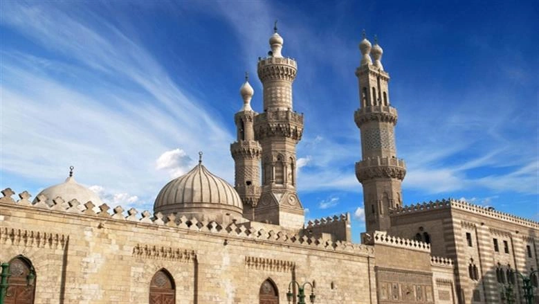 الأزهر يُدين ويستنكر بشدة محاولة استهداف مكة المكرمة