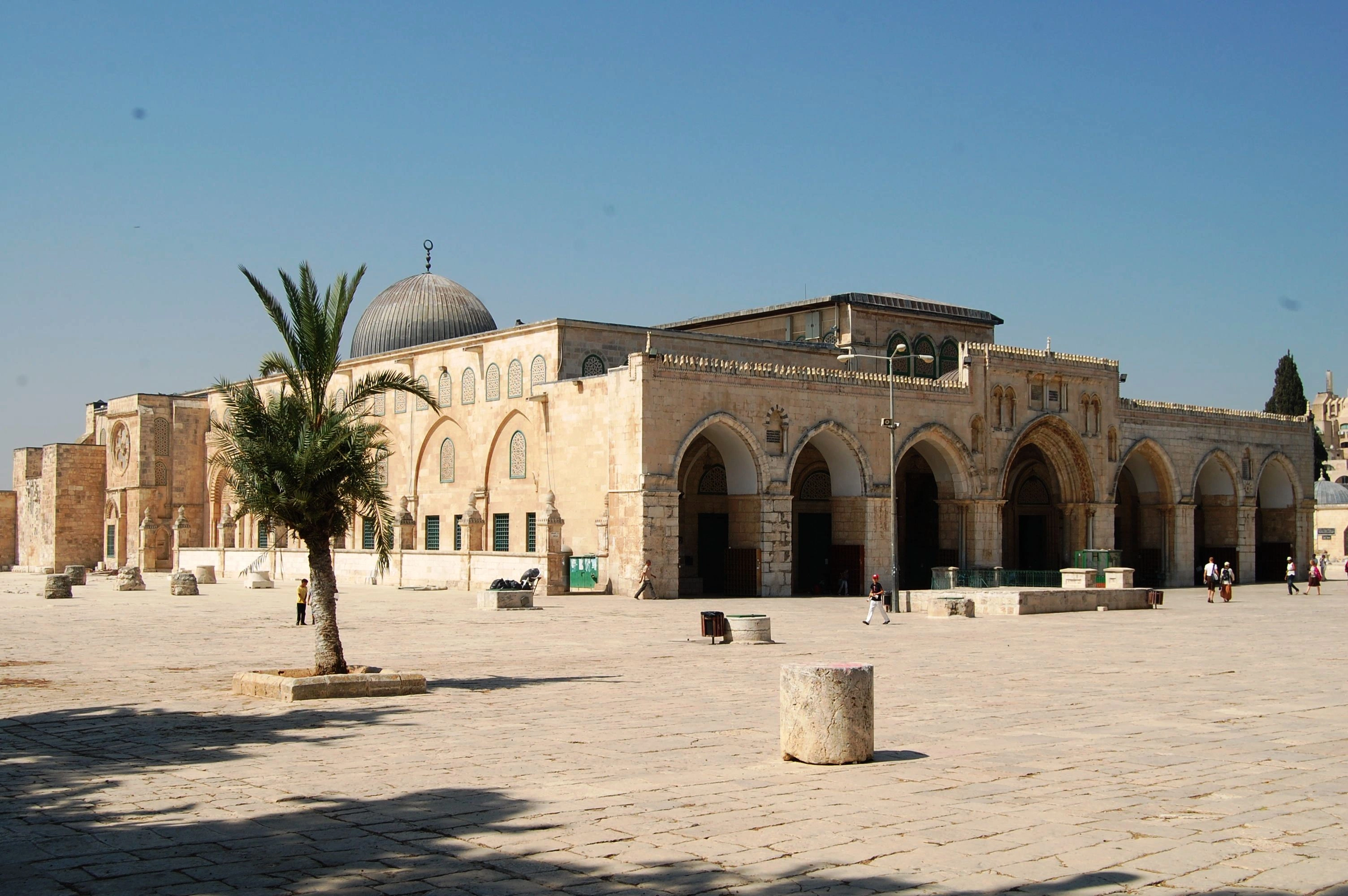 مصر تدين اقتحام مسؤول في سلطات الاحتلال الإسرائيلي المسجد الأقصى