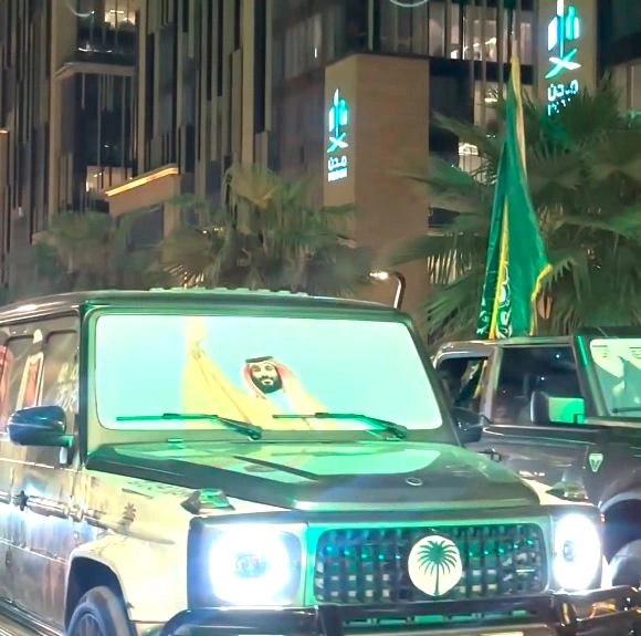 مسيرة احتفالية باليوم الوطني في الرياض