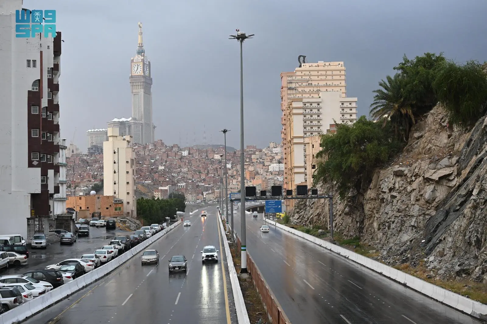 أمطار على العاصمة المقدسة والجموم 