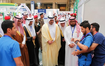 اسبوع المهنة بجامعة الملك سعود 2012 relatif