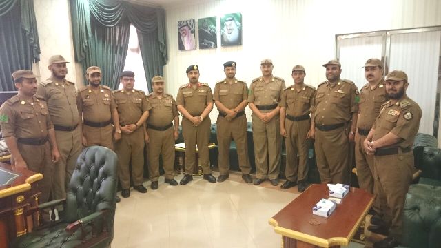 شاهد تقليد 10 رجال أمن رتبهم الجديدة بـ عسير صحيفة المواطن الإلكترونية