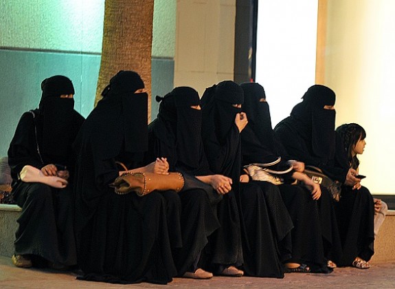 تخصيص راتب لربات البيوت آمال سعوديات خرجن أجيال ا صحيفة المواطن الإلكترونية