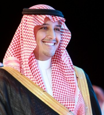 الأمير أحمد بن فهد يُدشن فروع “إنسان” بالحوطة ورماح والسليل