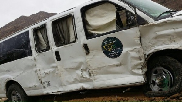 حادث مروري يصيب 6 معلمات وسائقهن بمركز الفرشة