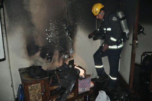“ماس” بـ “أفياش” كهربائية يتسبب في حريق بالطائف