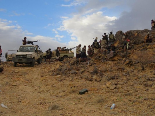 مواجهات عنيفة في مأرب تخلِّف 13 قتيلًا من الحوثيين