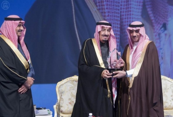 خالد بن سلطان: الإرهاب المائي يهدد بتدمير محطات التحلية