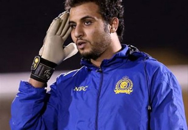 عنزي #النصر يكشف أسباب غيابه