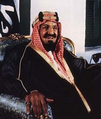 الملك يوجه بإيداع خاتم الملك المؤسس في دارة الملك عبدالعزيز