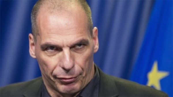 وزير المالية اليوناني يضحي بمنصبه من أجل مصلحة بلاده