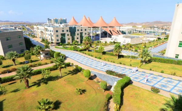 جامعة الملك خالد تنهي المرحلة الأولى من ترشيح الطلبة المتقدمين للقبول