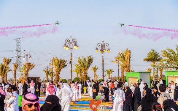 القبض على 5 أشخاص حاولوا إثارة الفوضى بمهرجان الورد والفاكهة