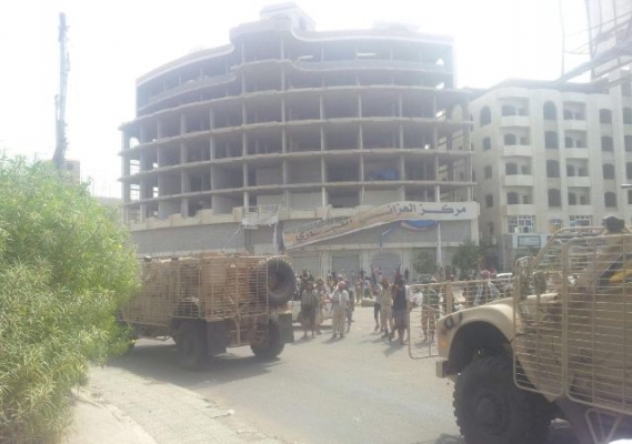 القوات اليمنية تحرر مرافق مدنية وعسكرية ومنشآت اقتصادية في حضرموت