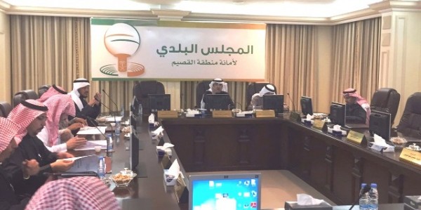 بلدي بريدة يقر إغلاق مصانع الخرسانة على طريق الملك عبدالعزيز