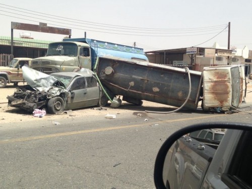 إصابة ثلاثة مواطنين في حادث على طريق خميس مشيط – بيشة
