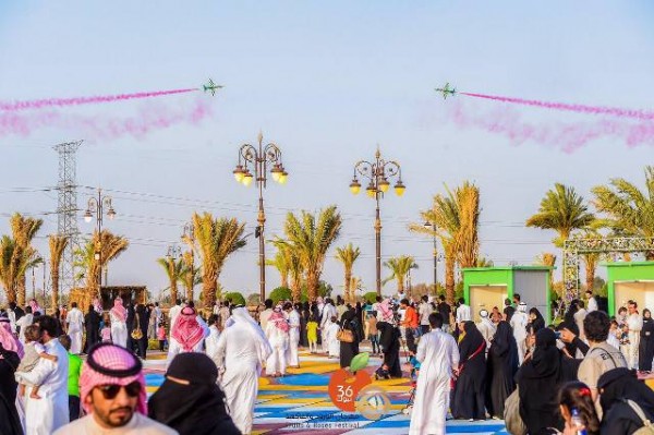 سياحة تبوك : خططنا لإنجاح مهرجان الورود والفاكهة.. والإقبال تجاوز 200 ألف زائر