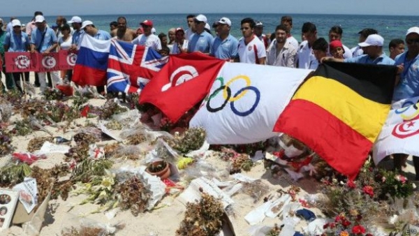 الأمن في تونس: إجلاء آلاف السياح البريطانيين بعد تحذير من “هجوم جديد”