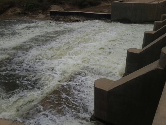 مياه جازان تفتح بوابات سد وادي جازان لتدعيم المياه الجوفية