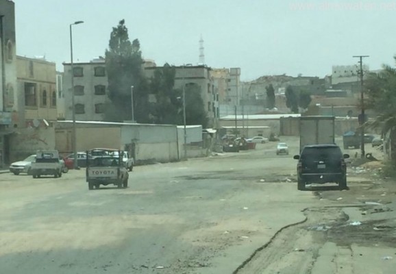 سكان القلت بالطائف : متى توفر الخدمات بالحي ؟