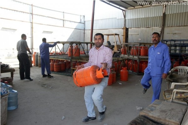 بالصور .. مخاوف من أزمة الغاز تُجبر سكان الرياض على الشراء