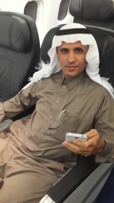 “الساعدي” يتبرع لبرامج تحفيظ القرآن بمدارس أضم