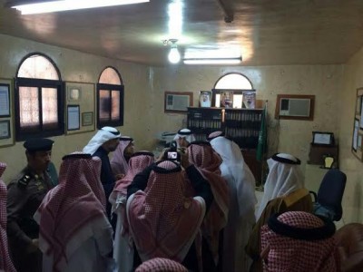 الفيصل يتفقد مدارس أحياء جنوب الرياض
