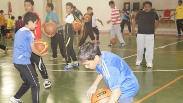 “تطوير” تتوسع في نشر لعبة كرة السلة في التعليم العام