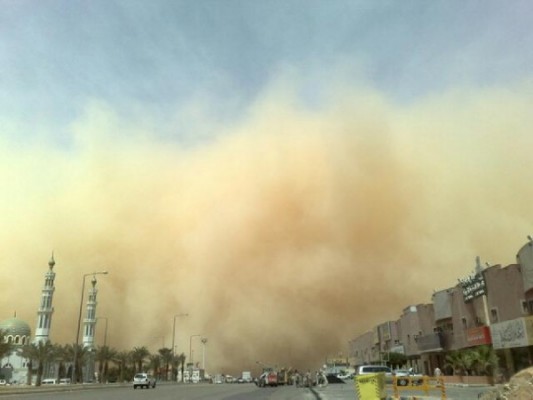 #تعليق_الدراسة في مدارس مكة بسبب الغبار