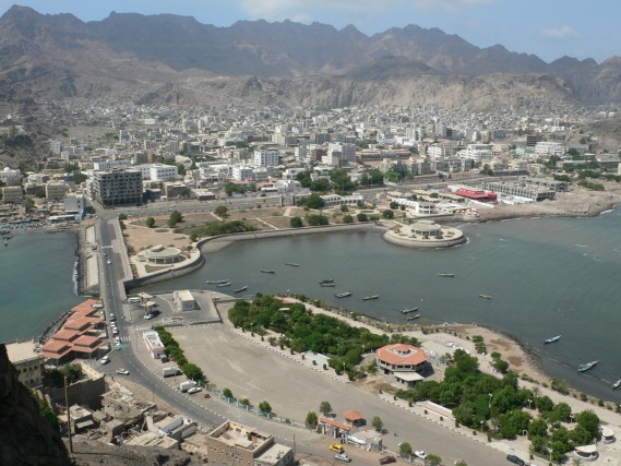 المقاومة اليمنية تحاصر حوثيين في شركة نفط بخور مكسر