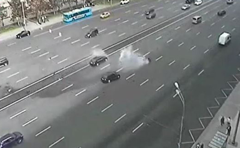 بالفيديو.. حادث مروع لسيارة الرئيس الروسي ومقتل سائقه