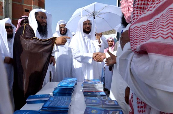 “آل الشيخ” يتفقد المراكز التوجيهية للرئاسة بمكة المكرمة