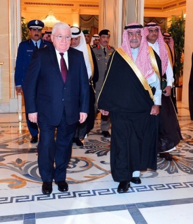 الرئيس العراقي يصل الرياض في زيارة رسمية إلى المملكة