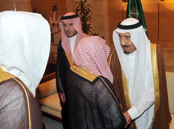 من جديد .. السعودية تدهش العالم بالانتقال السلس للسلطة
