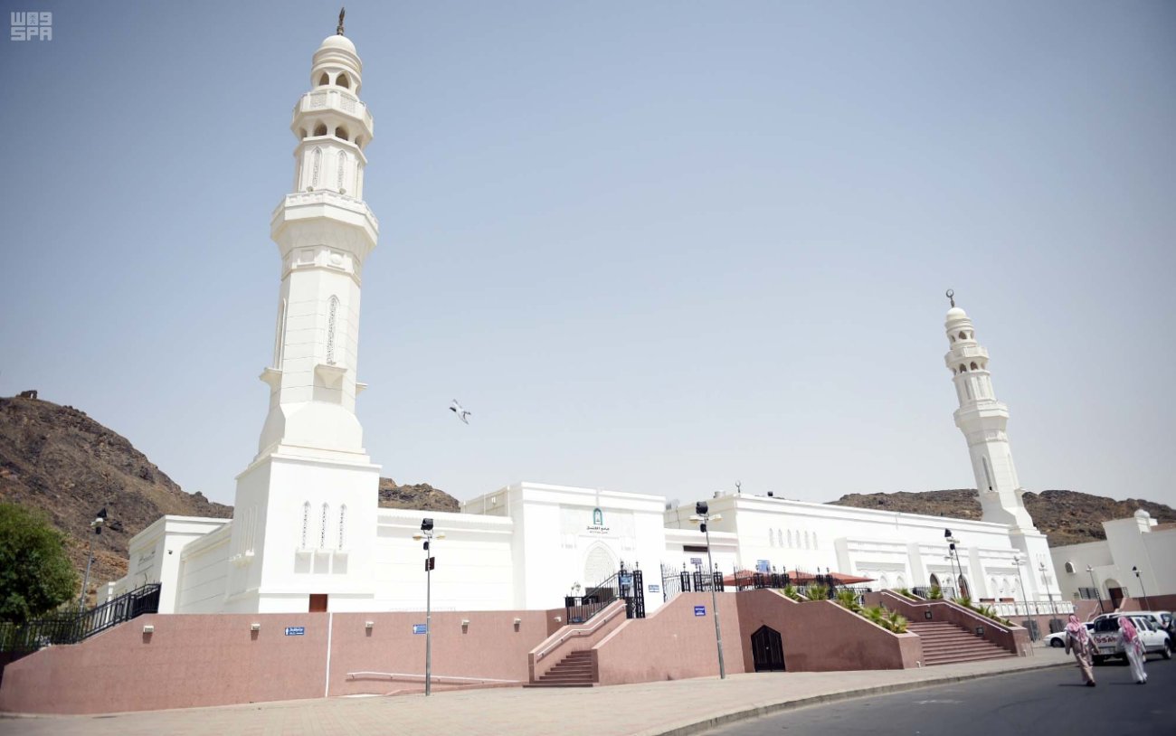 بالصور.. “المساجد السبعة”.. محط أنظار زوّار المدينة المنورة