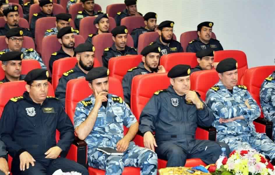 اللواء الحربي يستعرض الخطة الأمنية المعتمدة لطيران الأمن لحج هذا العام