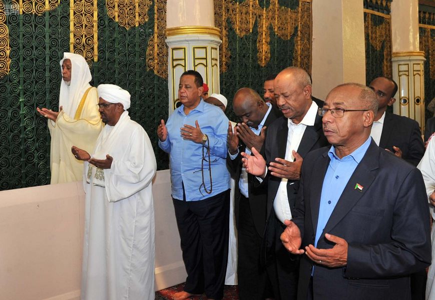 رئيس السودان يزور المسجد النبوي