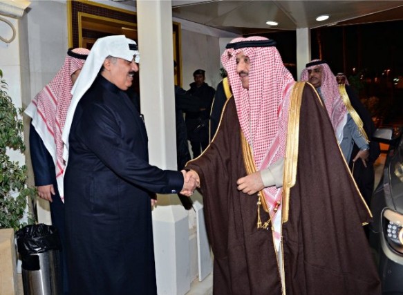 الأمير أحمد بن عبدالعزيز يطمئن على صحة خادم الحرمين