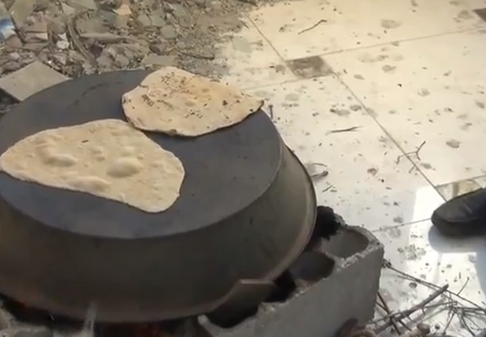 بالفيديو.. معاناة أهالي دمشق القديمة نتيجة الحصار