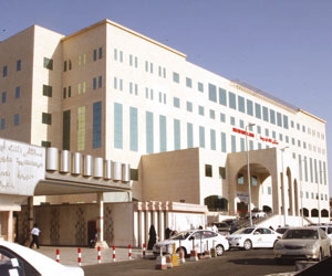انقطاع الكهرباء يوقف أجهزة “مركز الكلى” بمستشفى الملك فهد