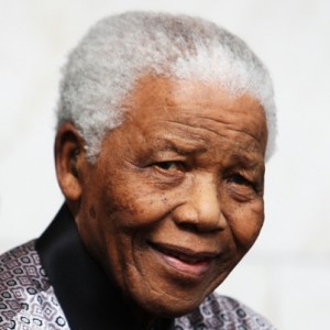 “نيلسون مانديلا” يغادر المستشفى