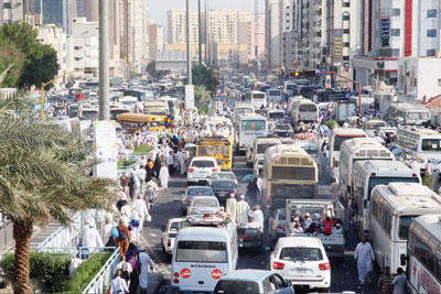 لجنة تصحيح أوضاع الحافلات بمكة تبدأ مباشرة أعمالها